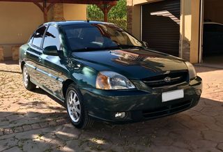 Kia Rio '03