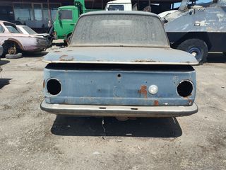 Bmw 2002 1970-thumb-7