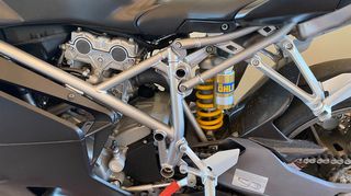 Ducati 749 DARK 2005-thumb-10