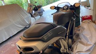 Ducati 749 DARK 2005-thumb-12