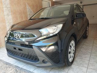 Toyota Aygo (X) '23 cross x-play-ελληνικό!!!