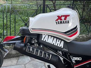 YAMAHA XT 550