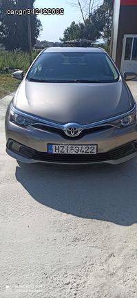 Toyota Auris '16  1.4 D-4D Design Edition