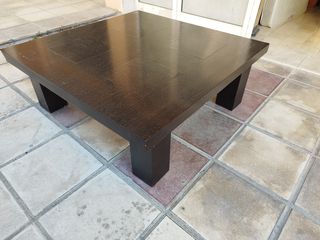 Μεγάλο τετράγωνο τραπέζι σαλονιού 120Χ120