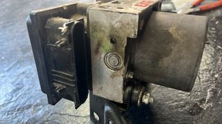 ΜΟΝΑΔΑ ABS ΓΙΑ SUBARU FORESTER EJ25 2002-2008-thumb-1