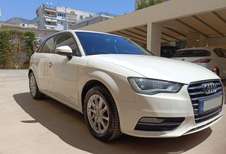 Audi A3 '14  Sportback 1.6 TDI Ambiente S tronic (7-Gear)