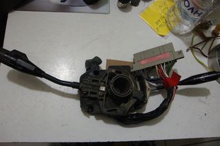 ΚΕ 30 COROLLA   Ανταλλακτικα & Αξεσουάρ  Αυτοκινήτων  Ηλεκτρικά - Ηλεκρονικά  Διακόπτες