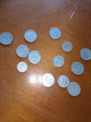 Διάφορα κέρματα και χαρτονομίσματα δραχμών 