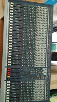 Soundcraft LX7