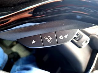 Honda HR-V 2016 1.6 i-DTEC Elegance 120hp FULL EXTRA-thumb-43