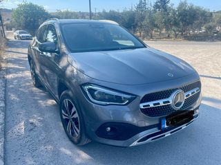 Mercedes-Benz GLA 250 '21 e Progressive 8G-DCT