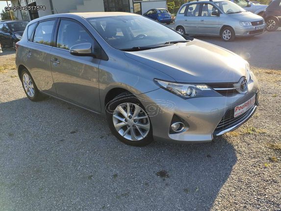 Toyota Auris '13 1.4 D-4D Lounge Full Extra