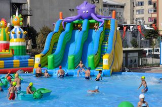 Ενοικάση φουσκωτά παιχνίδια, φουσκωτά τσουλήθρες, φουσκωτά τραμπολίνο. ΕΝΟΙΚΙΑΣΗ. ΠΩΛΗΣΗ. ΑΓΟΡΑ. AQ2029