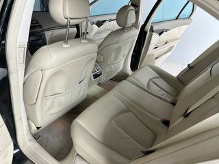 Mercedes-Benz E 500 2003 AVANTGARDE-thumb-32