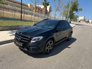 Mercedes-Benz GLA 180 '18 D Amg line edition