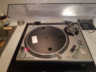 Technics 1200 MK2 Audio Perfection at its Finest technical Silver