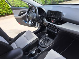 Hyundai i 30 2017 1.6 CRDi Select-thumb-24