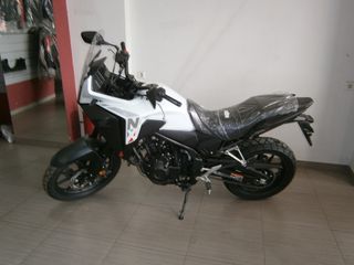 Honda NX 500 '24 NX 500