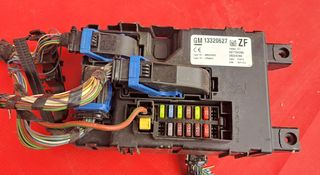 OPEL CORSA D 2006-2015 ΑΣΦΑΛΕΙΟΘΗΚΗ ΕΣΩΤΕΡΙΚΗ 13320627
