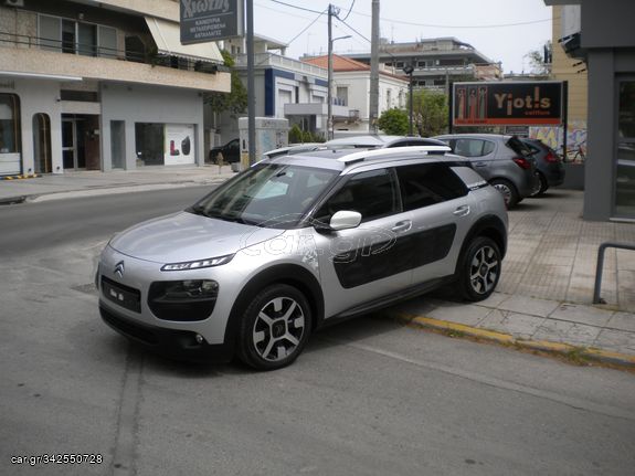 Citroen C4 Cactus 2018 BlueHDi 100HP Shine PANORAMA GRIP CONTROL
