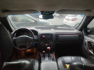 Jeep Cherokee 2004-thumb-2