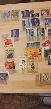 Πωλούνται γραμματόσημα 