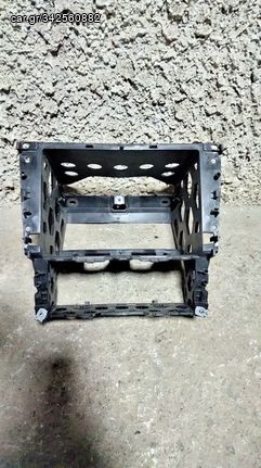 VW POLO (2009-2017) ΠΛΑΙΣΙΟ ΚΟΝΣΟΛΑΣ ΜΕ ΚΩΔΙΚΟ 6R0858005C (ΓΝΗΣΙΟ)