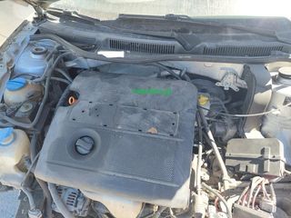 VOLKSWAGEN GOLF-thumb-1