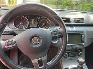 Volkswagen Passat '11