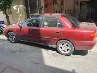 Mitsubishi Carisma '99