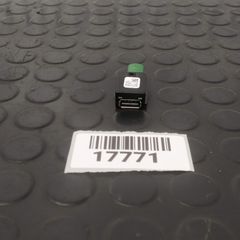 VW POLO ( 17 - 21 )   ΘΥΡΑ USB   5Q0035726 #17771