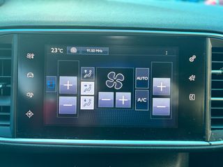 Peugeot 308 2017-thumb-17