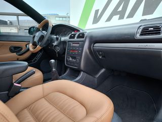 Peugeot 406 2000 COUPE PINIFARINA-thumb-9