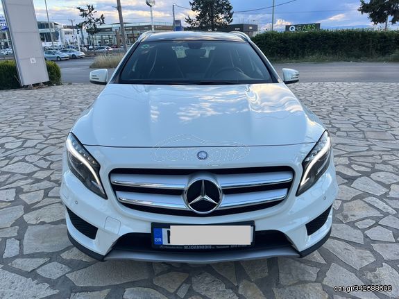 Mercedes-Benz GLA 200 '15 AMG LINE 7G-DCT PANORAMA 