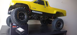 TOYOTA HILUX 1/8 OFF-ROAD AXIAL. 