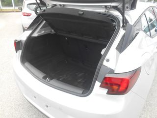 Opel Astra 2018-thumb-8