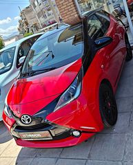 Toyota Aygo '18 X-Play touch Red and Black Edition