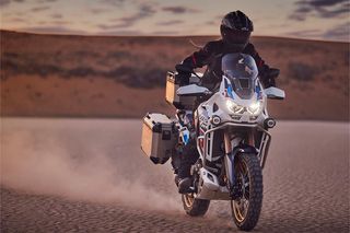 Honda CRF 1100 AFRICA TWIN 2024 L AFRICA TWIN ADVENTURE ΕΩΣ 72 ΔΟΣΕΙΣ-thumb-4