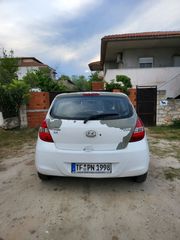 Hyundai i 20  '09-thumb-4