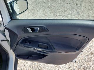 Ford EcoSport 2017-thumb-36