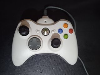 Xbox360 controller + καλώδιο φόρτισης + wireless receiver για το PC