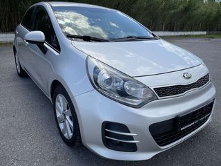 Kia Rio 2016-thumb-2
