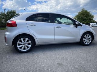 Kia Rio 2016-thumb-7