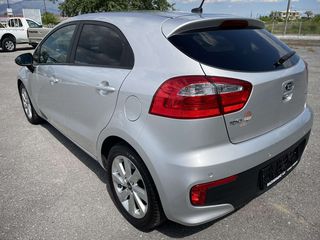 Kia Rio 2016-thumb-13