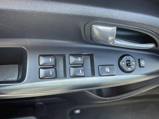 Kia Rio 2016-thumb-16