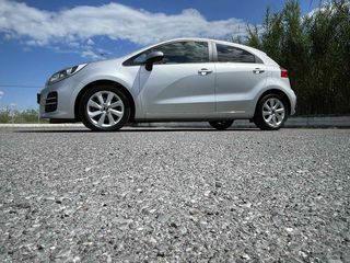 Kia Rio 2016-thumb-8