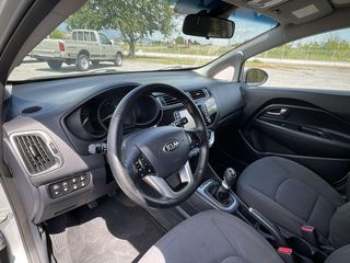 Kia Rio 2016-thumb-24