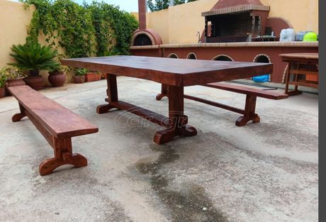 Τραπέζια Μοναστηριακα ξύλινα σε προσφορά για εσωτερικό και εξωτερικό χώρο 