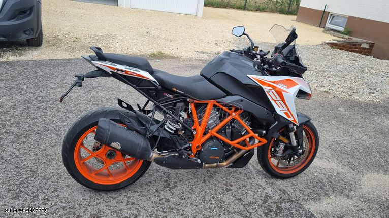 KTM 1290 Super Duke GT '19