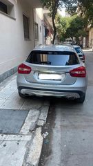 Mercedes-Benz GLA 180 '15